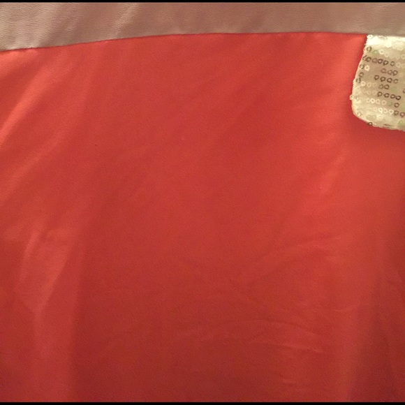 2tone  Top - Picture 4 of 4