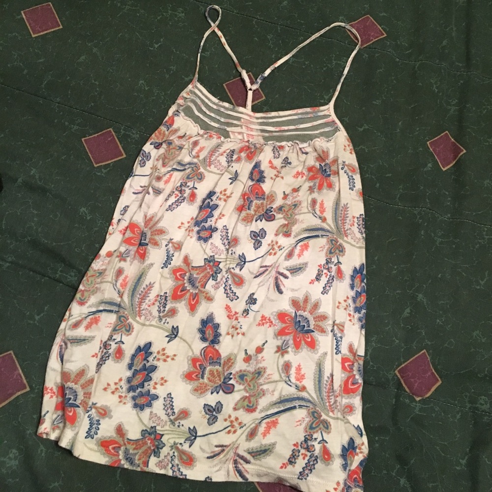 Medium Pattern Tank top