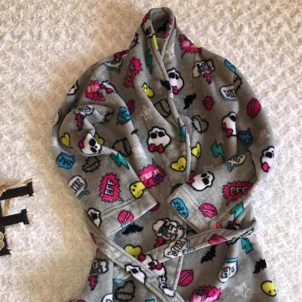 Girls Monster High Robe Size 7/8 soft cozy