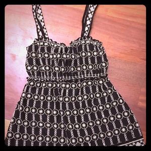 Max Studio embroidered tank. Size M.