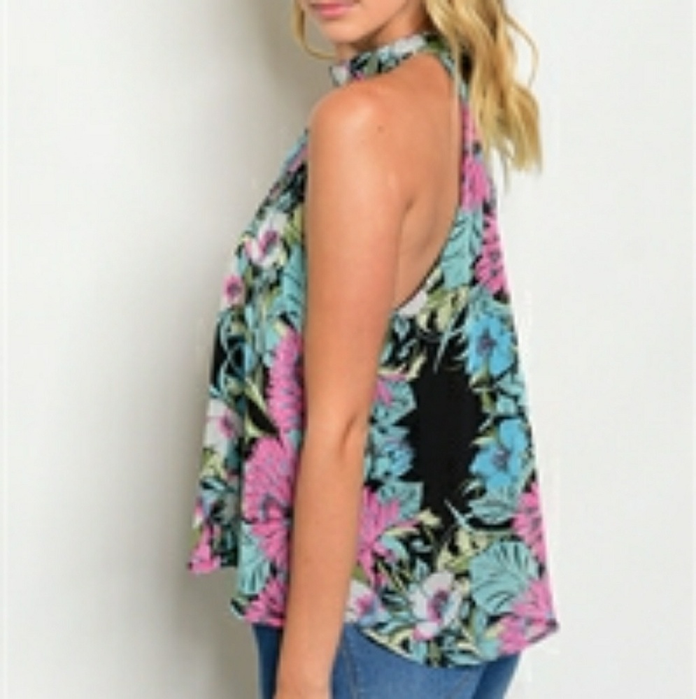 1 LEFT 💕 5 ⭐ RATED  High Neck  Black Floral Top - Picture 2 of 8