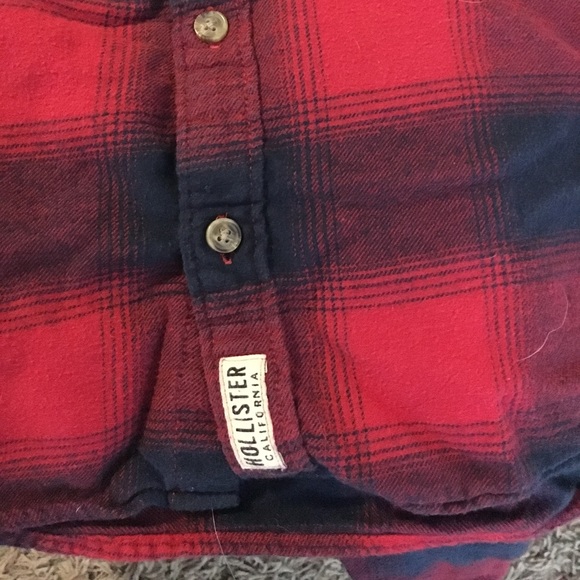 Men's Red Hollister Flannel - Picture 3 of 3