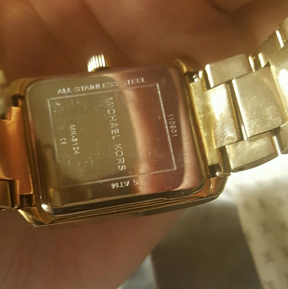 MICHAEL KORS gold watch - Picture 2 of 4