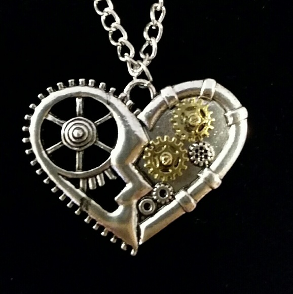 Steam punk heart necklace - Picture 2 of 6
