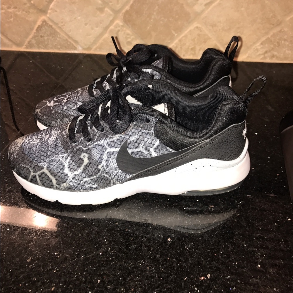 Nike air shoes