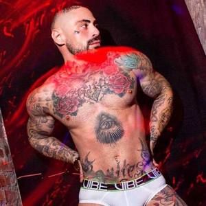 Meet your Posher, Kyles