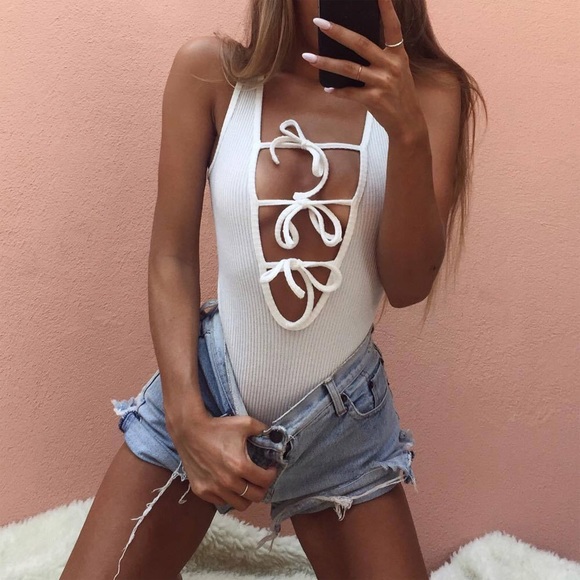 NEW! White Ribbed Lace Up Bodysuit - Picture 3 of 4