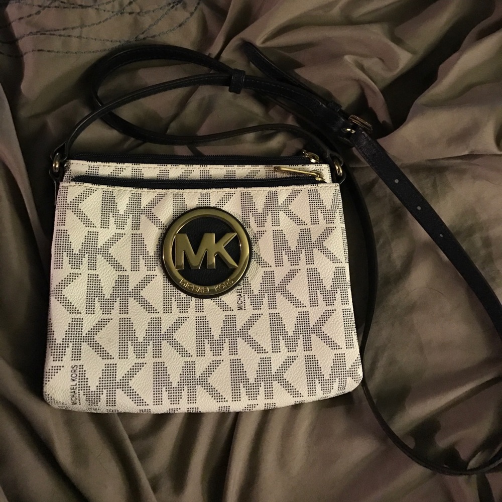 Michael Kors cross body