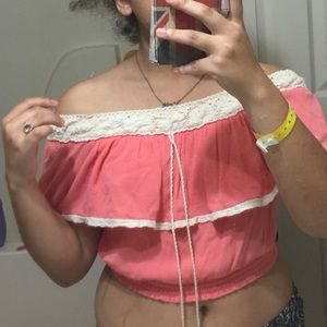 flying tomato top! size medium!