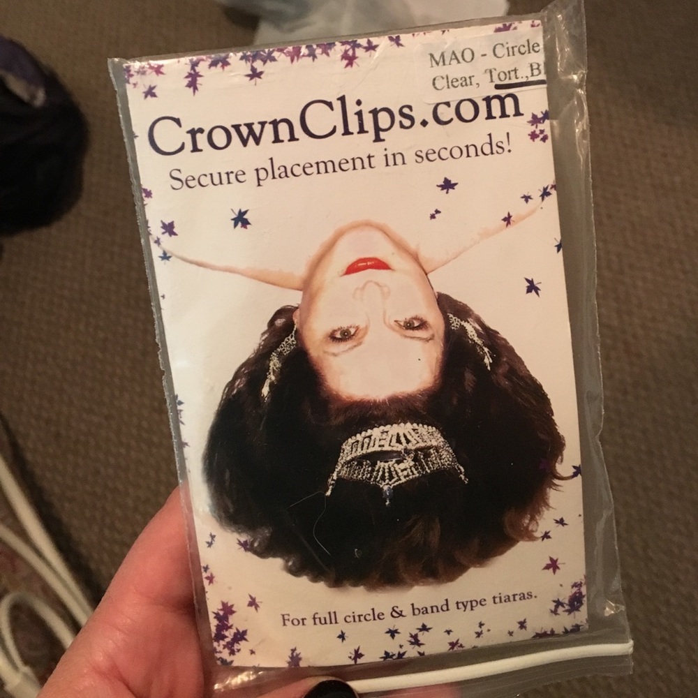 NEW crown clips for crowns