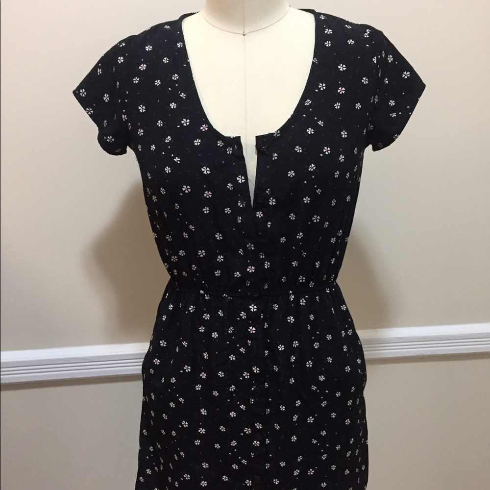 2 for $20- Vintage inspired floral dress w/pockets