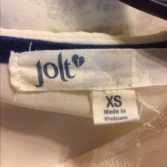 Lace overlay blouse - Picture 3 of 3