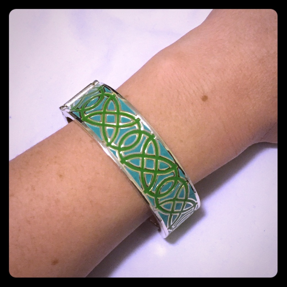 Stella and Dot Eleanor Bangle