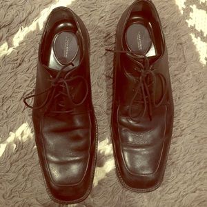 Men's leather Banana Republic dress shoes. S 9.5