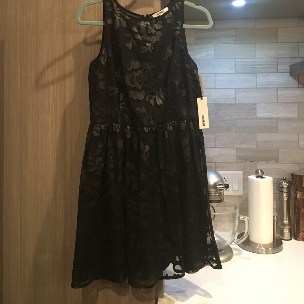 BB Dakota: black dress NEVER WORN WITH TAGS!