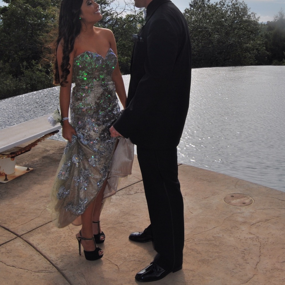 Beautiful Embelished Prom Dress