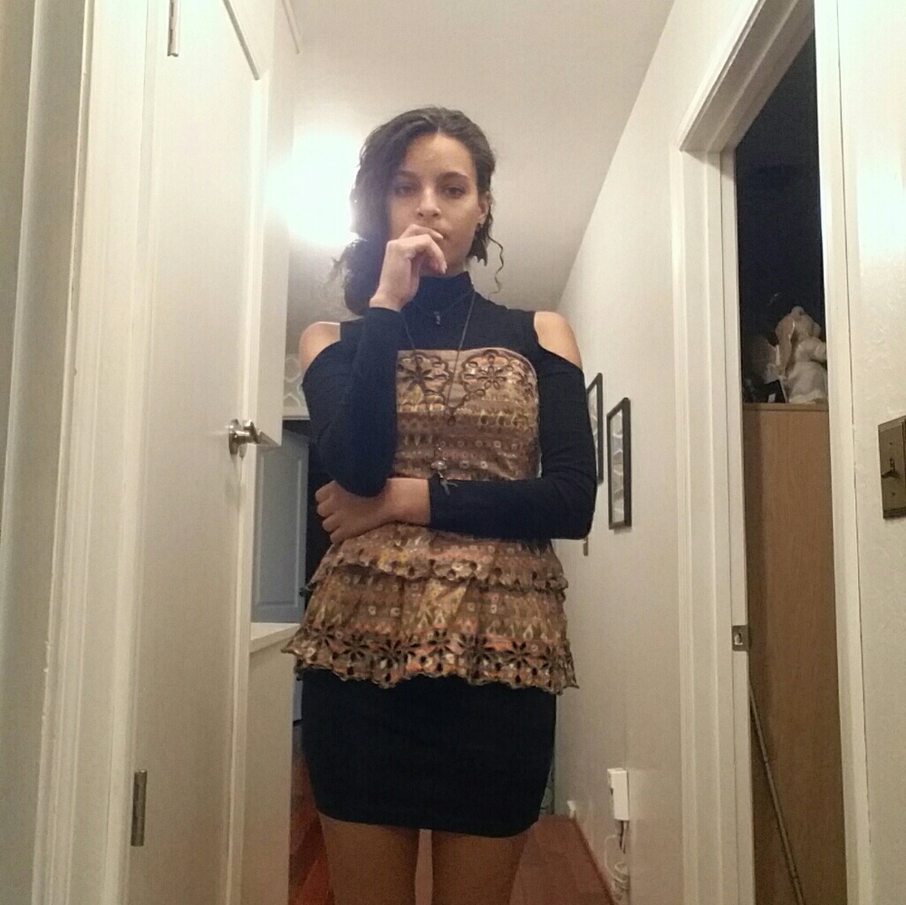 SOLD Strapless Ruffle Shirt - Picture 5 of 5