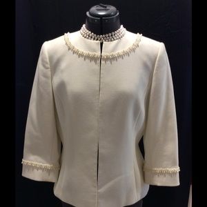 Cream pearl bedazzled classy blazer.