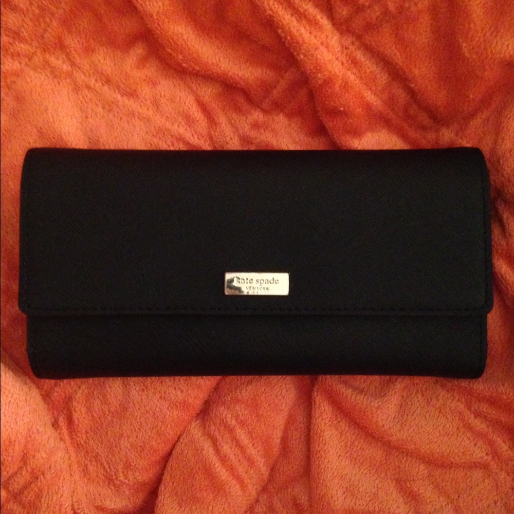 Kate Spade Newbury "Sandra" Black  Leather Wallet