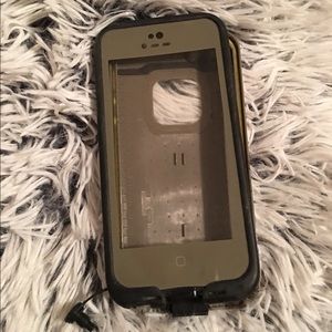 iPhone 5 Lifeproof case