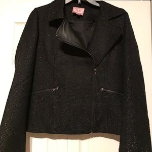 Romeo & Juliet Couture Black Side Zip Jacket Sz M