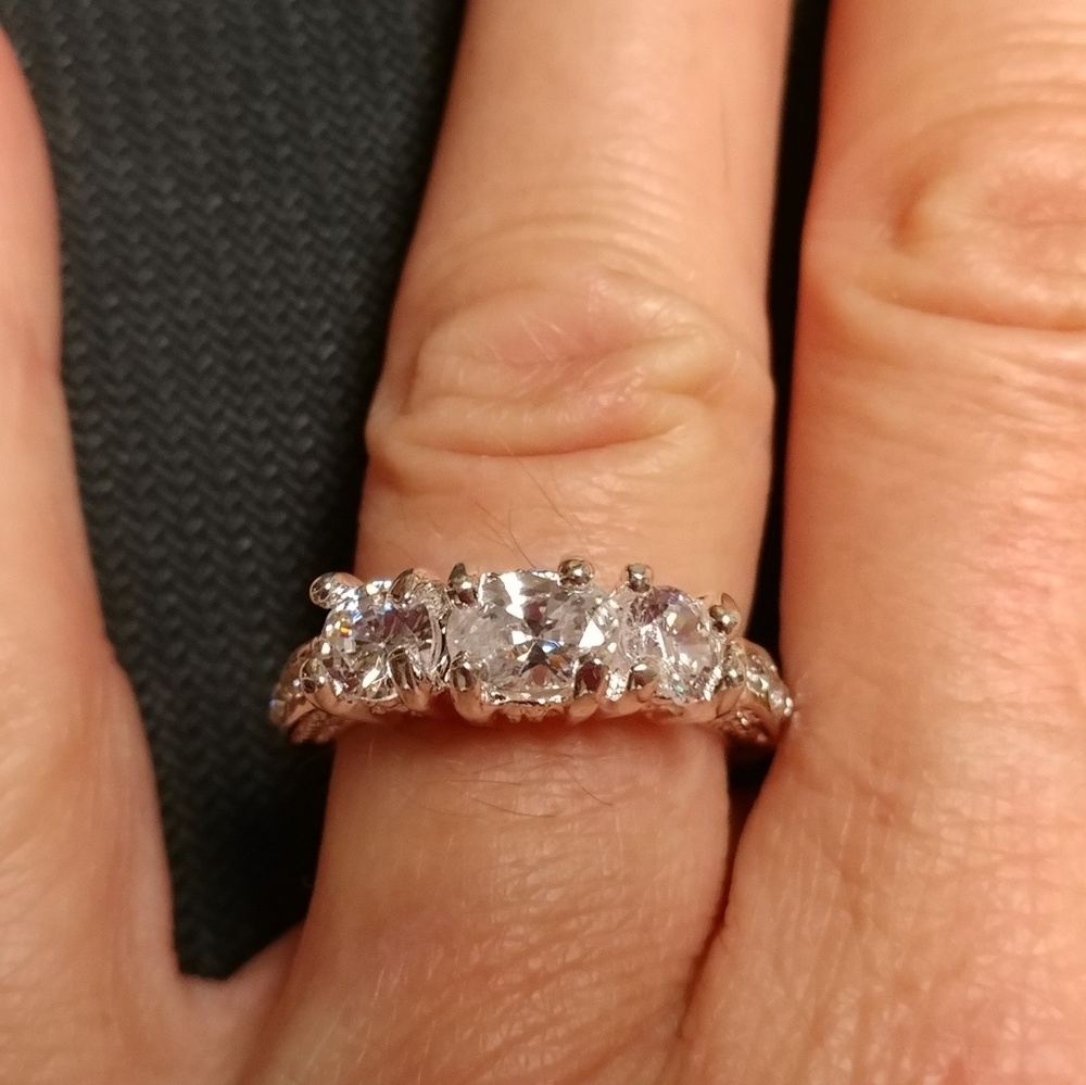 Gorgeous Fashion Engagement Ring