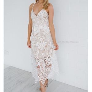 ESTHER BOUTIQUE LACE WHITE DRESS