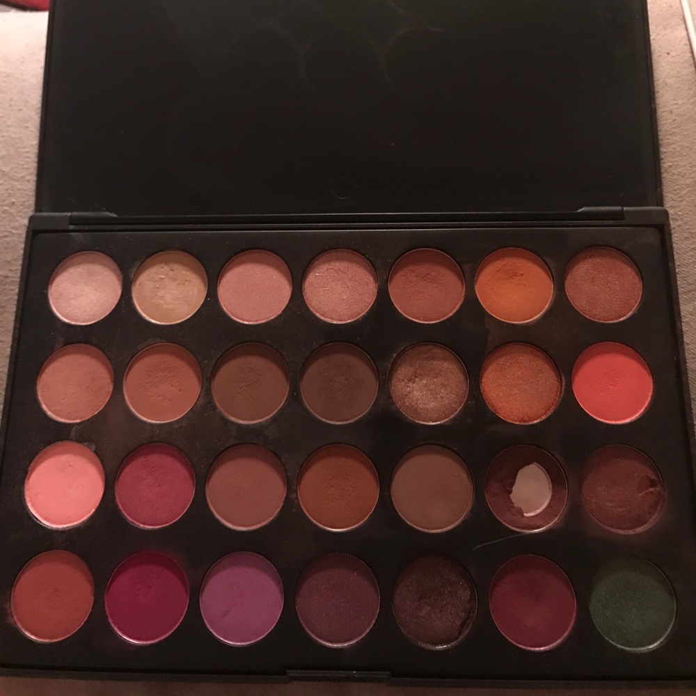 Morphe Jaclyn hill favorites palette