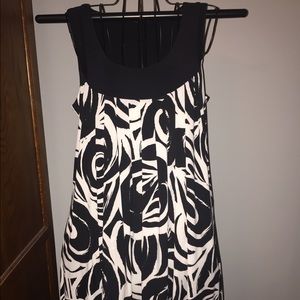 🌟 SALE 🌟Sleeveless shift dress