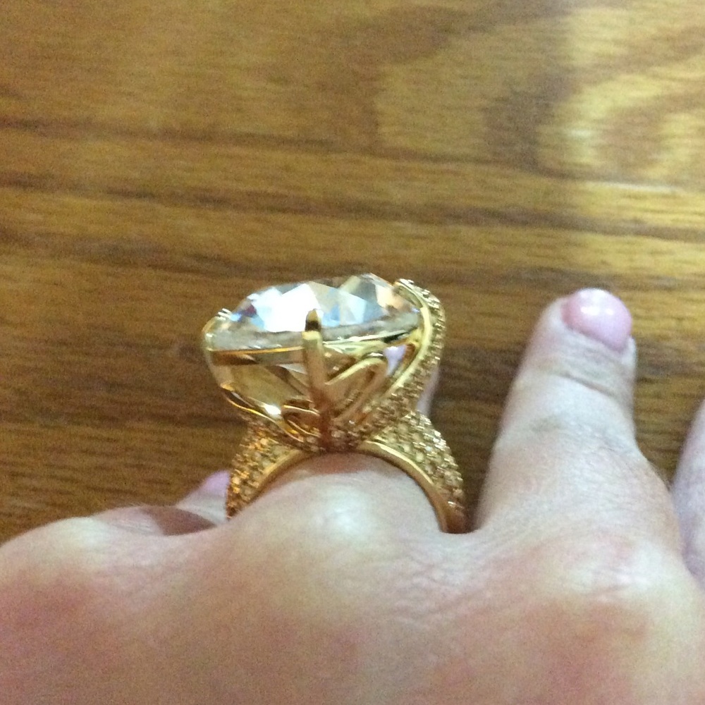 Swarovski Crystal Gold Ring - Picture 3 of 6