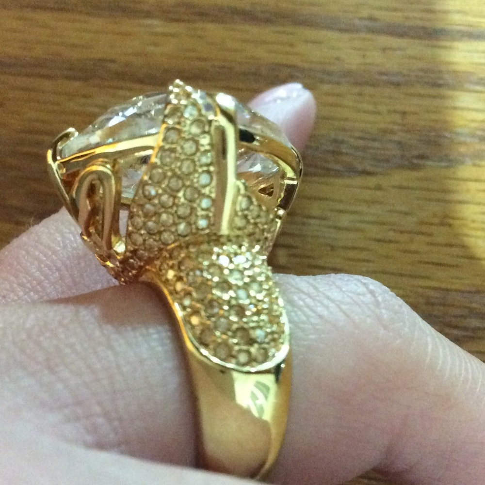 Swarovski Crystal Gold Ring - Picture 4 of 6