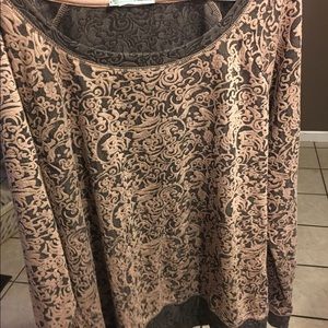 Maurice's grey and light pink shirt