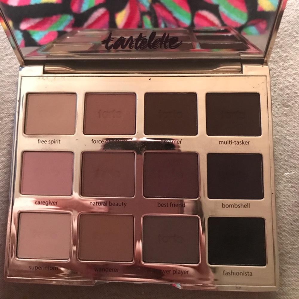 Tartelette Amazonian clay palette