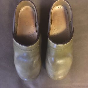 Dansko classic clog
