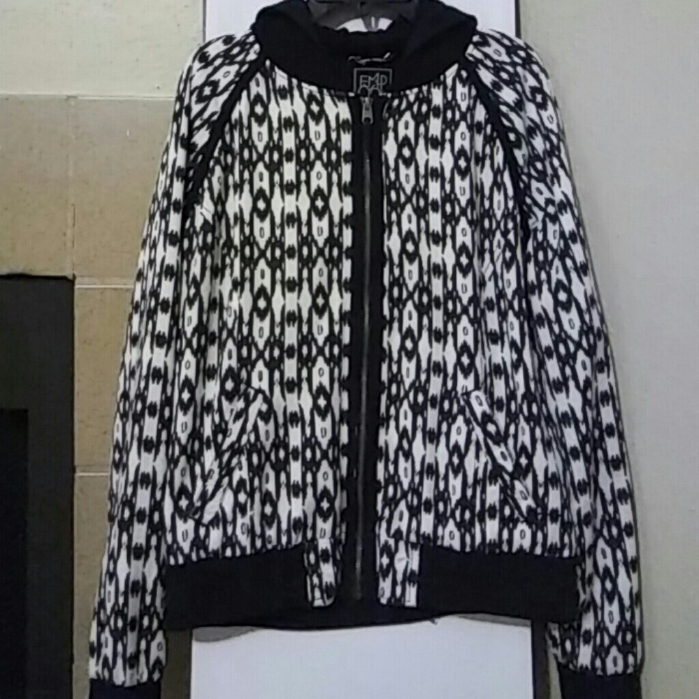 Zip up light weight jacket