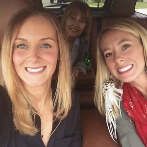 Meet your Posher, Laura