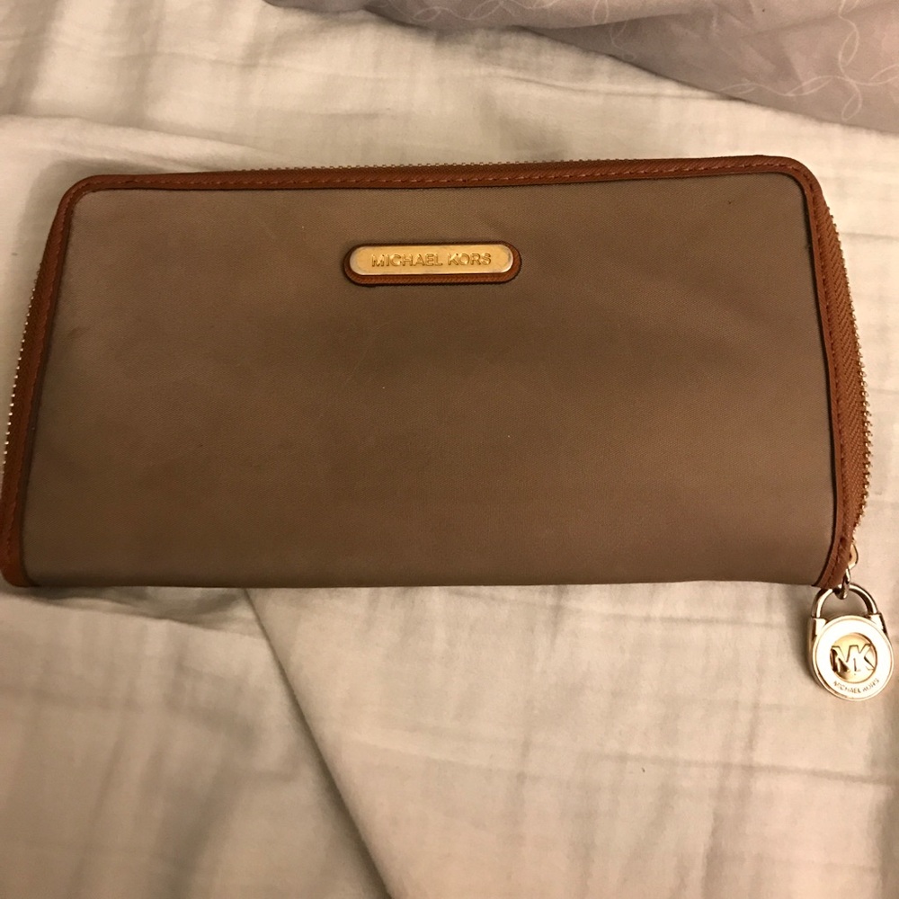 Michael Kors wallet
