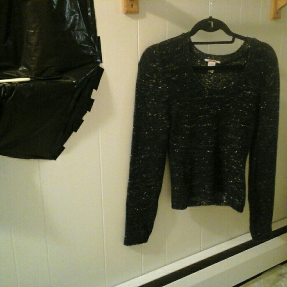 beautiful sweater with gold sparkles size M