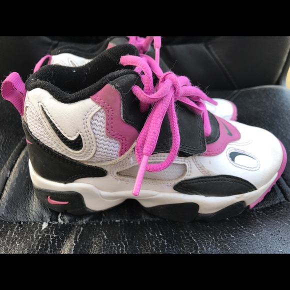 Girls High Top Nikes - Picture 2 of 4