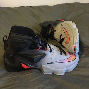 Nike Lebron XIII 13 Wolf Grey/bright Crimson