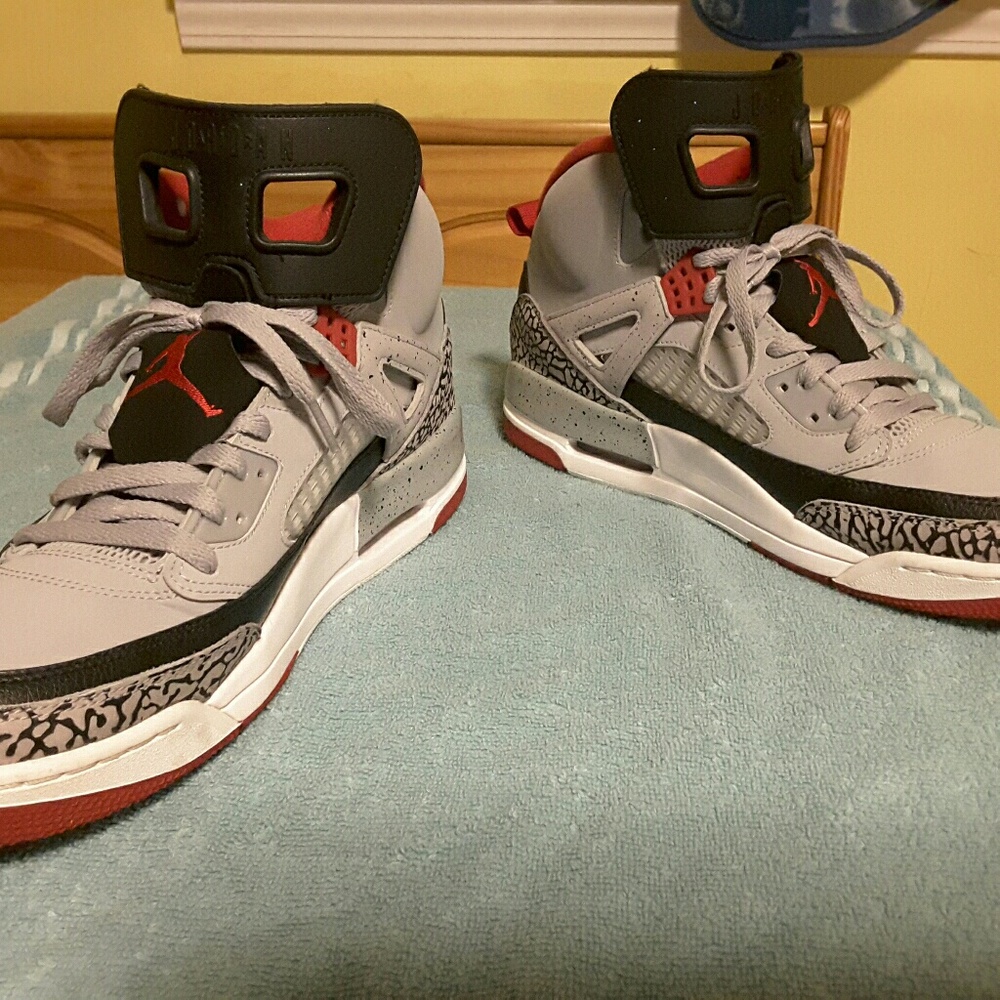 JORDAN'S