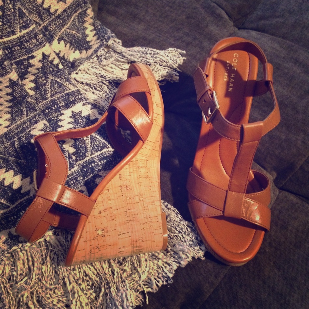 NIB Cole Haan Wedges size 9