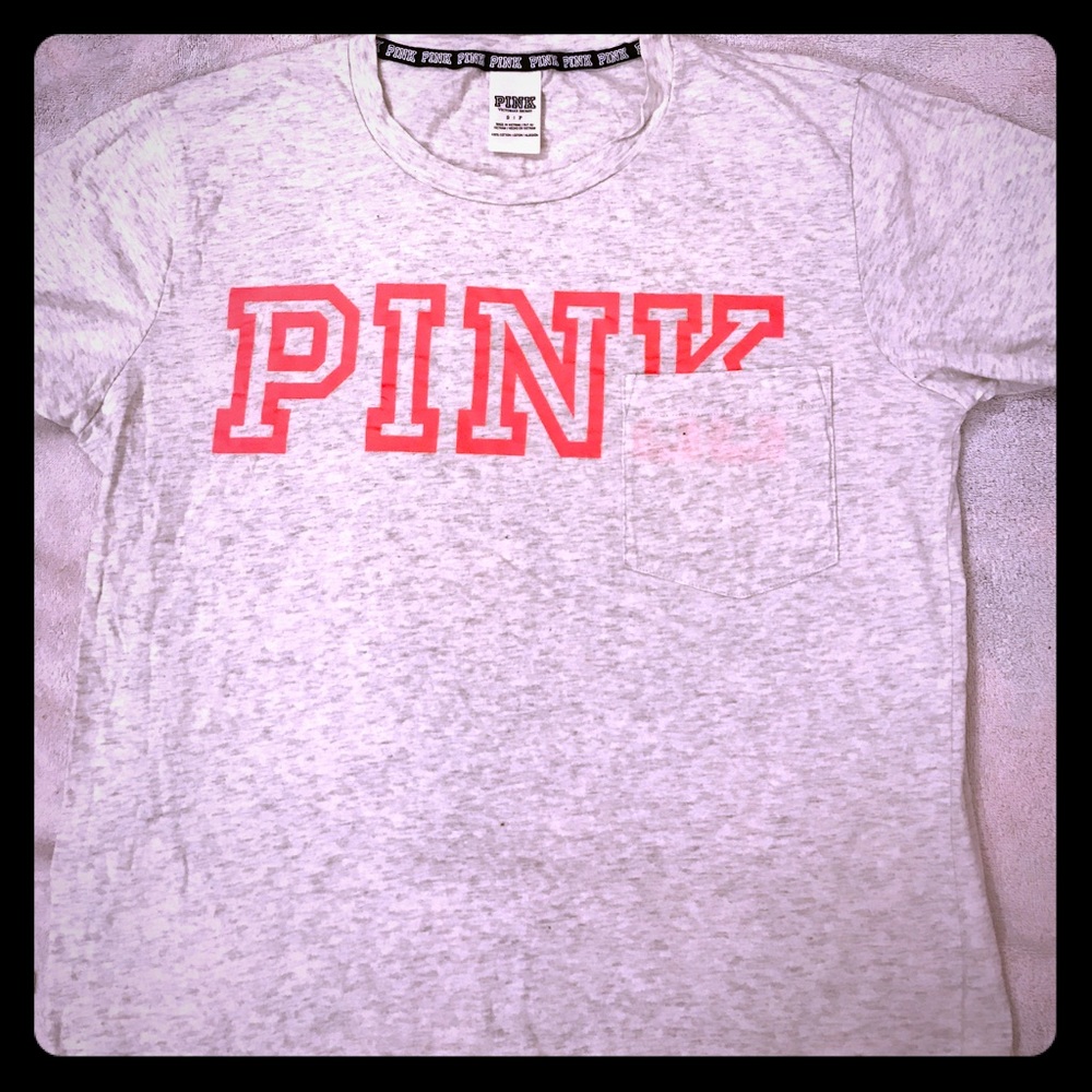 PINK Victoria's Secret tee🍊