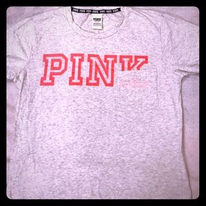 PINK Victoria's Secret tee🍊