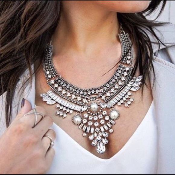 Jewelry - New🍃Luxury Silver Crystal & Pearls Necklace🍃