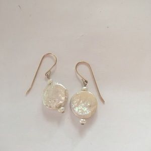 Coin pearl earrings