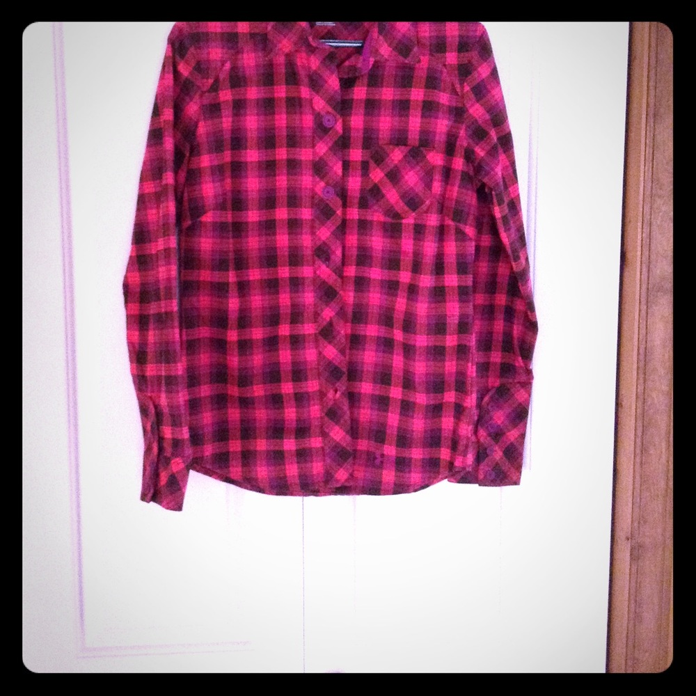 Like new Underarmour shirt