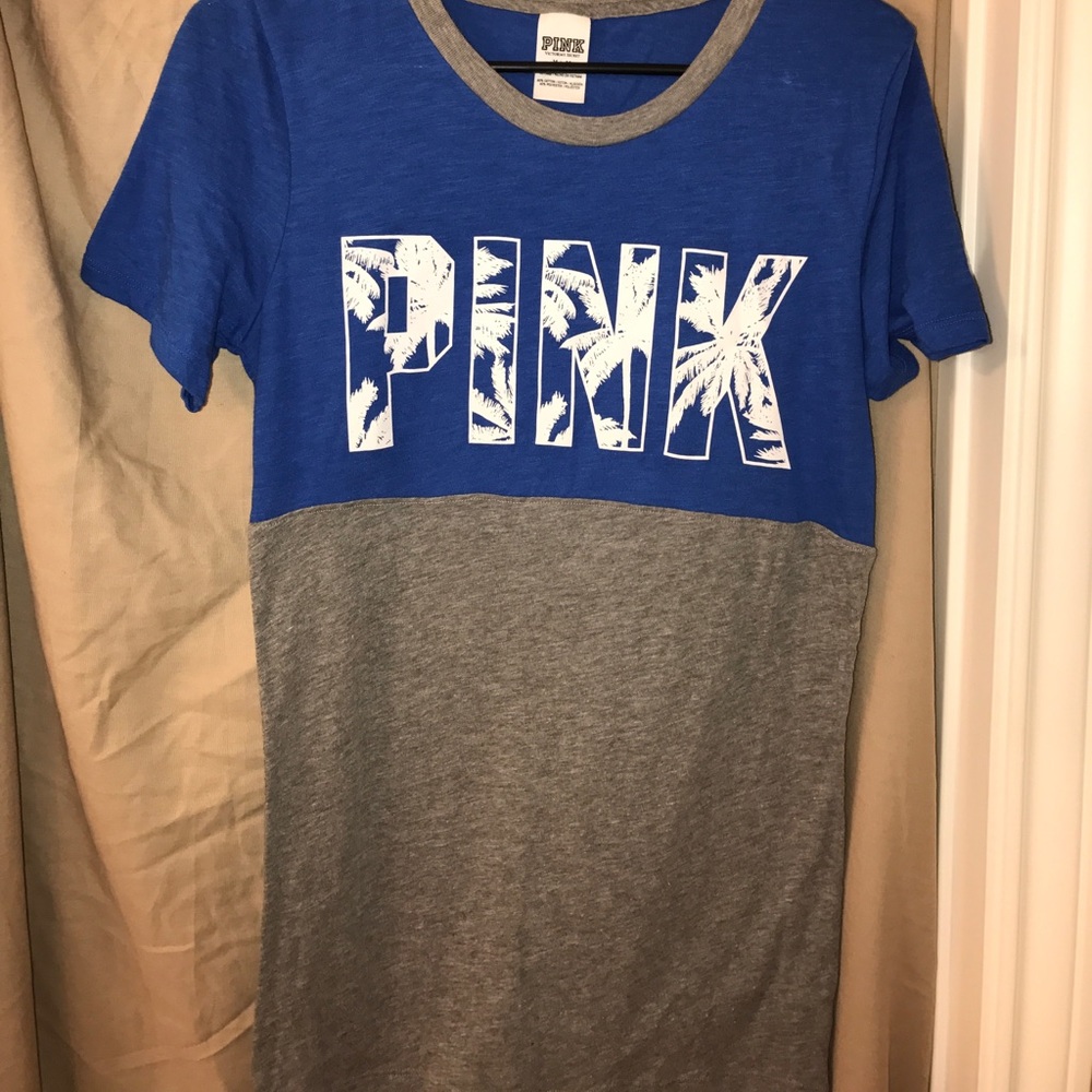 PINK Victoria's Secret tee💙