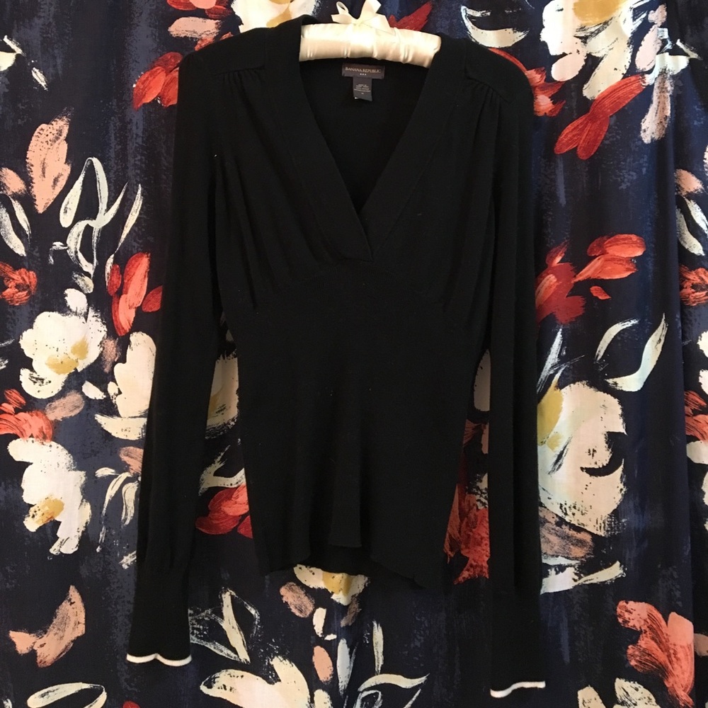 Banana Republic V-Neck Top