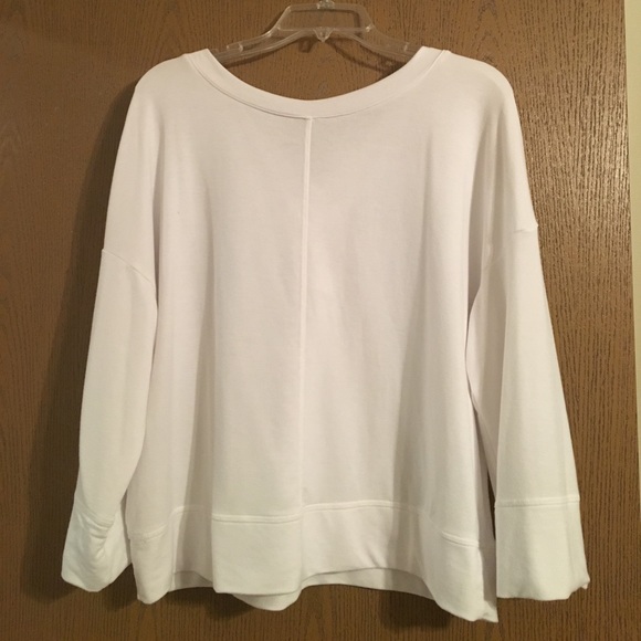 Long sleeve White Casual Sweater - Picture 2 of 2
